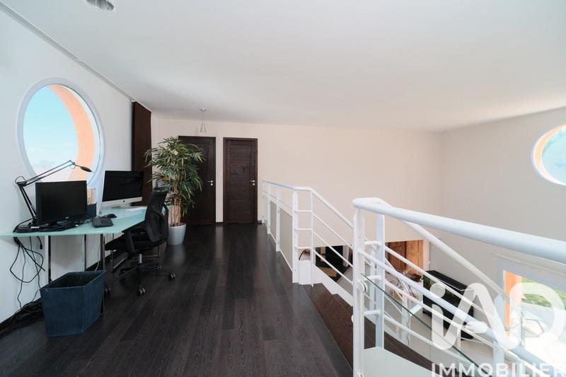 Maison de maîtres - 270 m² - 7 pièces