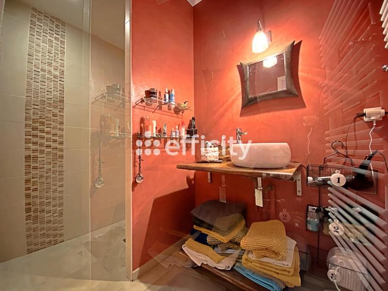 Maison - 174 m² - 8 pièces