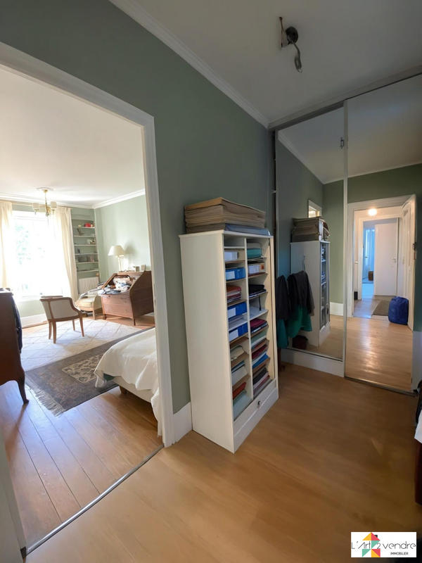 Maison - 188 m² - 8 pièces