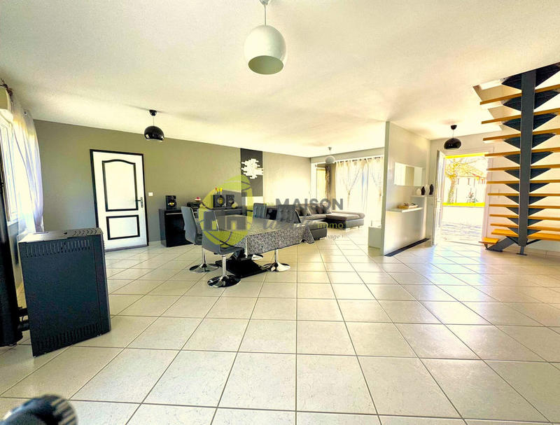 Maison - 155 m² - 5 pièces