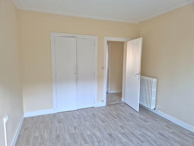 Appartement - 80 m² - 3 pièces