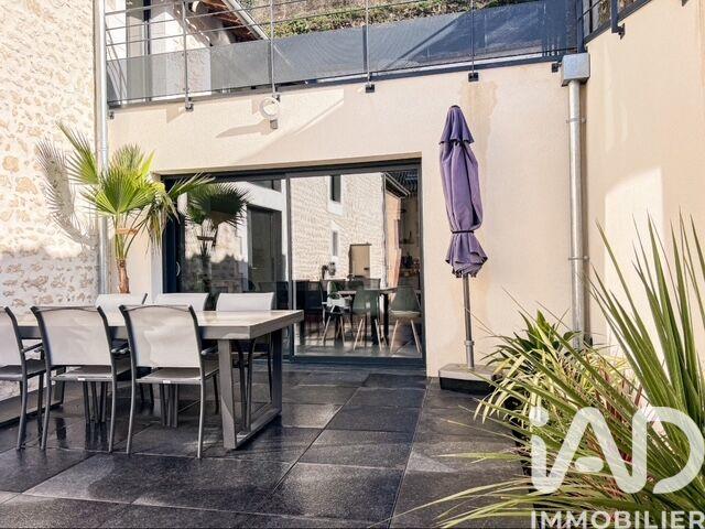 Maison - 203 m² - 7 pièces