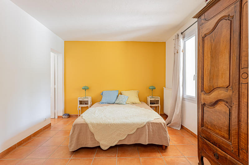 Maison - 245 m² - 7 pièces