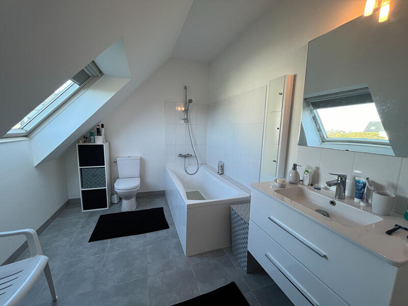 Maison - 96 m² - 4 pièces