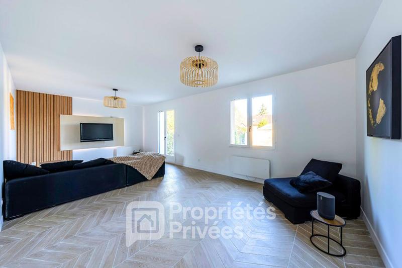 Maison - 89 m² - 6 pièces