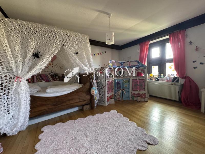 Demeure - 290 m² - 7 pièces