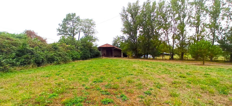 Maison - 250 m² - 1 pièce