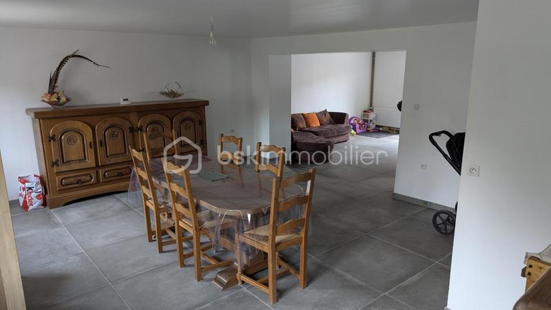 Corps de ferme - 250 m² - 8 pièces