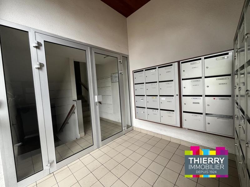 Studio - 28 m² - 1 pièce