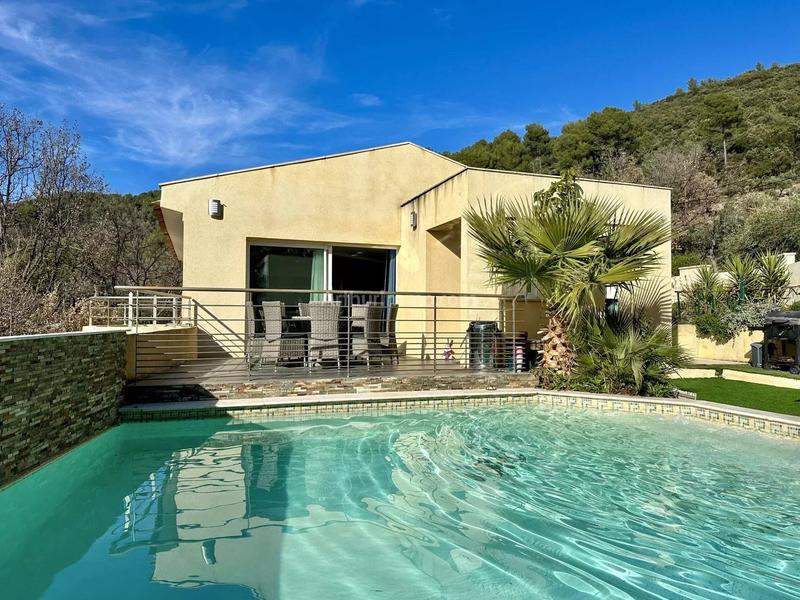 Maison - 197 m² - 5 pièces