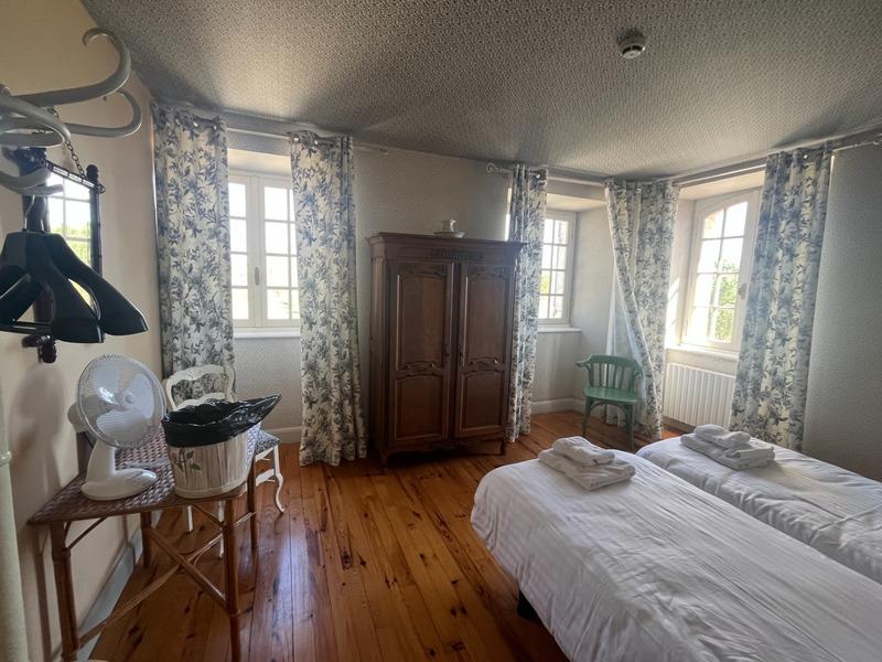 Château - 1 100 m² - 15 pièces