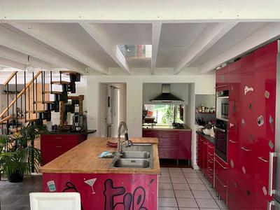 Maison - 191 m² - 8 pièces