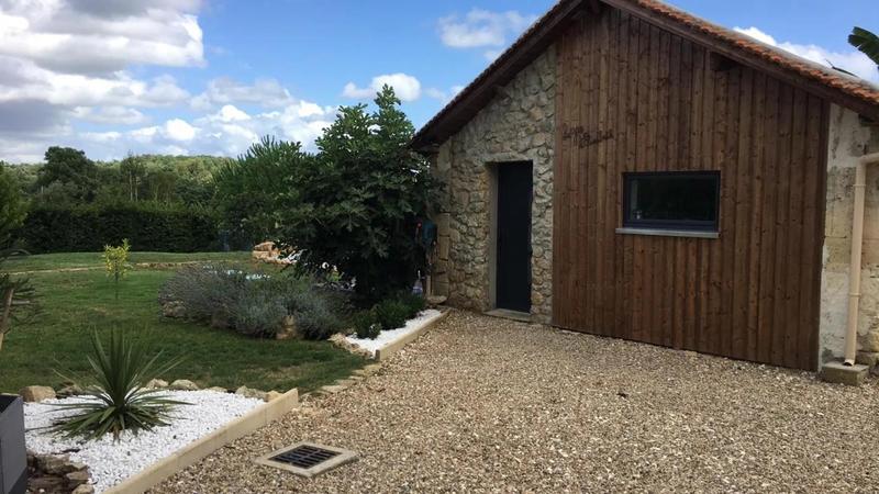 Maison en pierre - 254 m² - 7 pièces