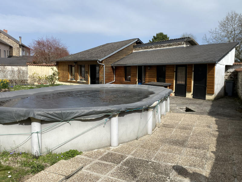 Maison - 176 m² - 8 pièces