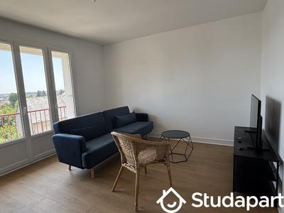 Chambre - 9 m² - 1 pièce