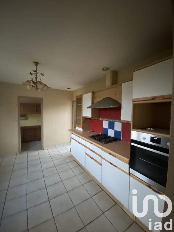 Maison - 185 m² - 7 pièces