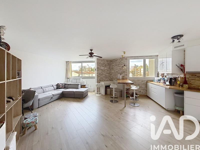 Appartement - 75 m² - 3 pièces