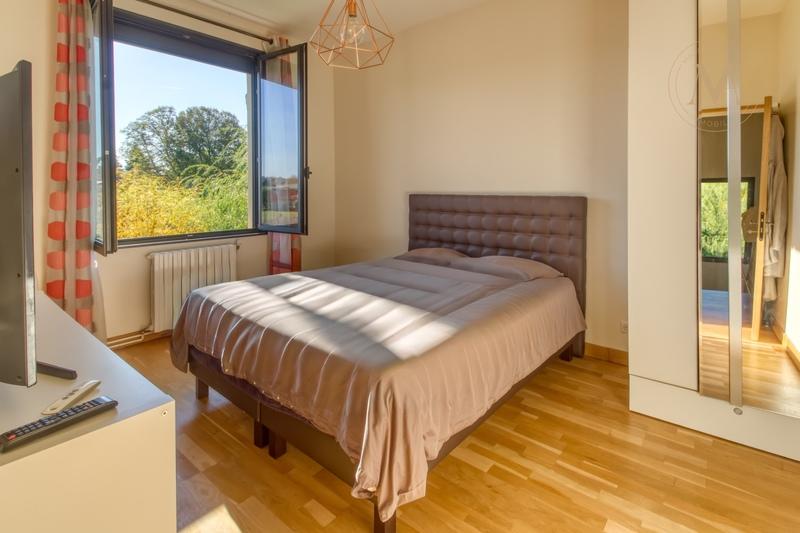 Maison - 90 m² - 6 pièces