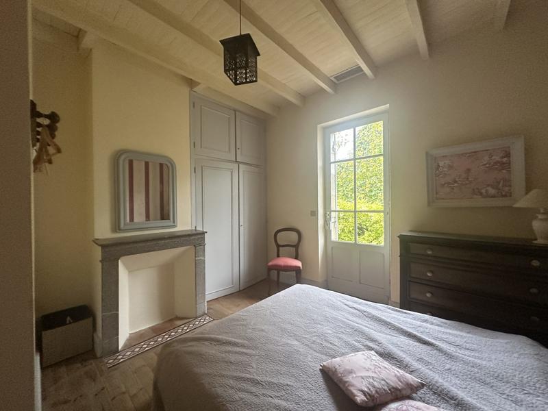 Maison - 216 m² - 5 pièces