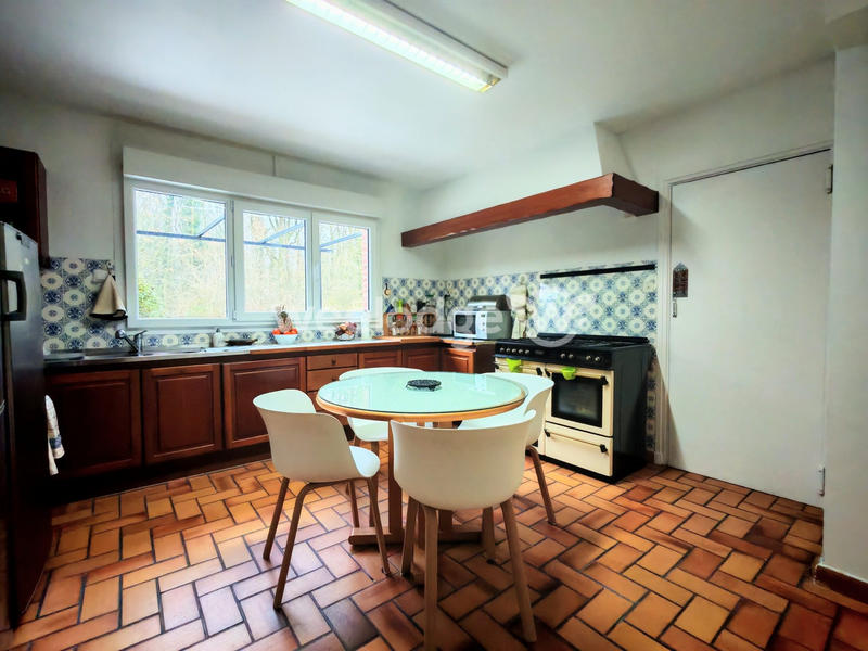 Maison - 262 m² - 10 pièces