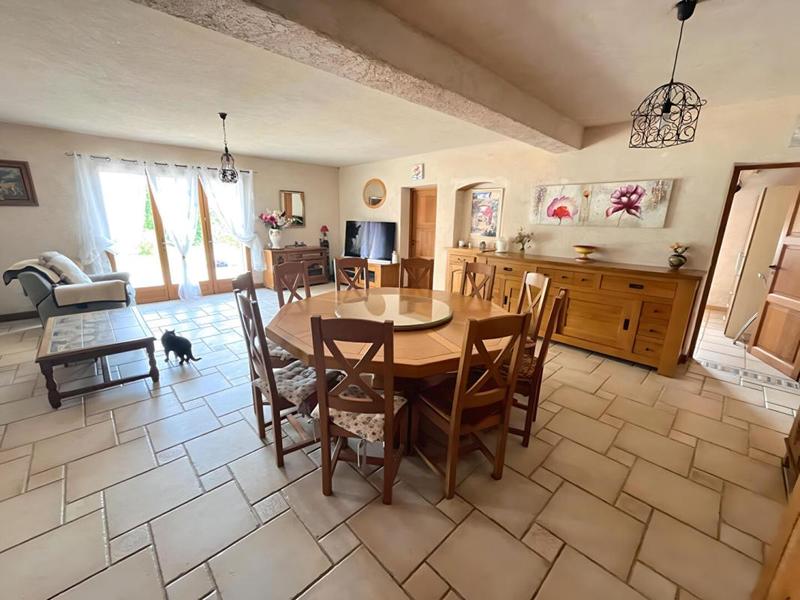 Maison - 170 m² - 5 pièces