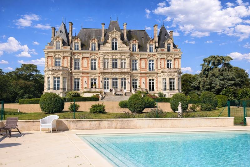 Manoir - 1 500 m² - 33 pièces