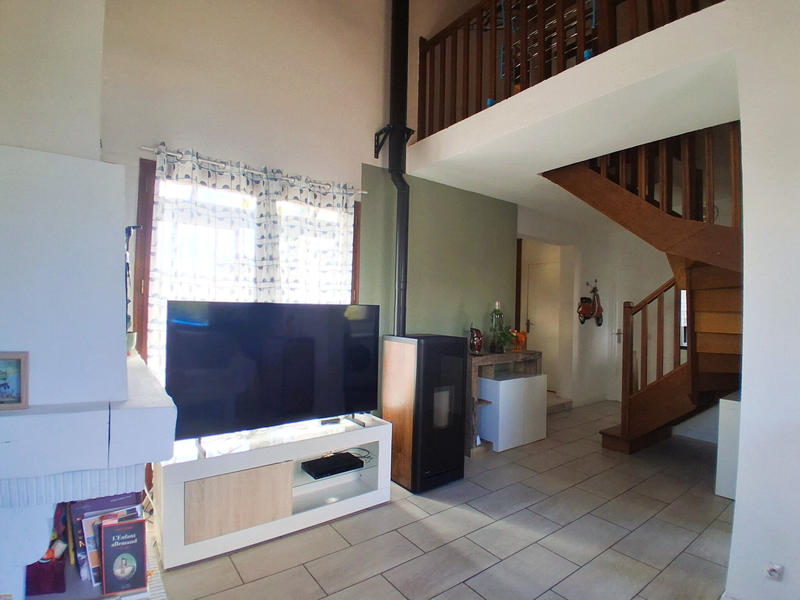 Maison - 76 m² - 4 pièces