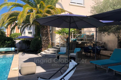 Villa - 250 m² - 9 pièces