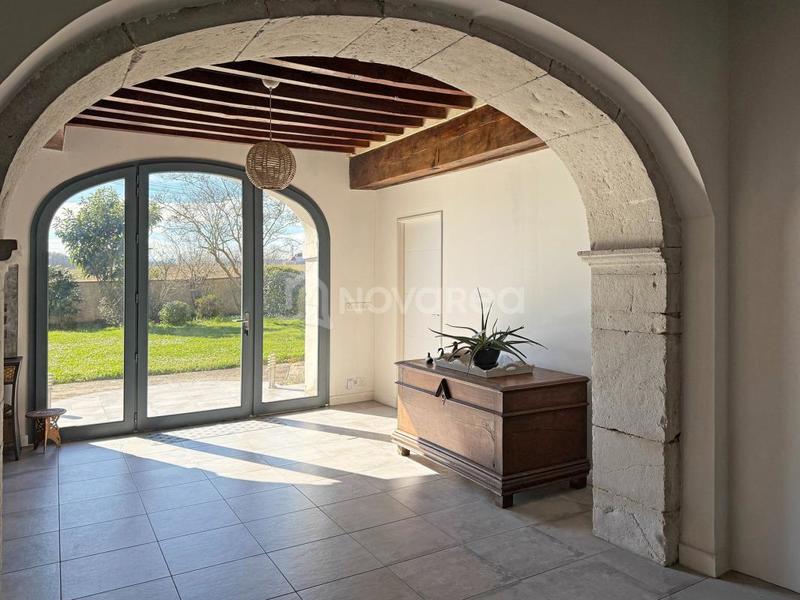 Propriété - 310 m² - 8 pièces