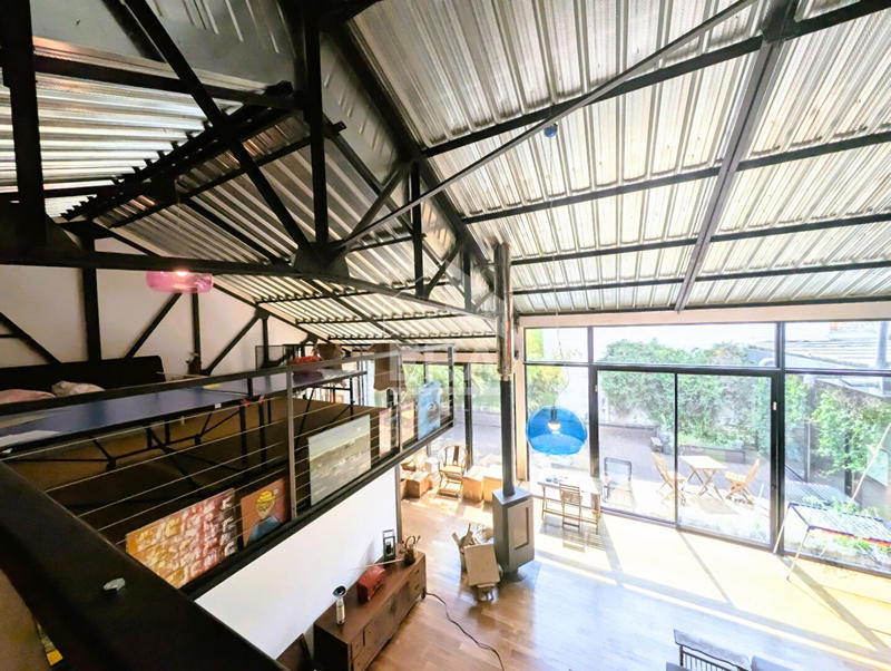 Loft - 270 m² - 7 pièces