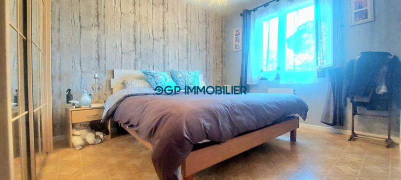 Maison traditionnelle - 104 m² - 5 pièces