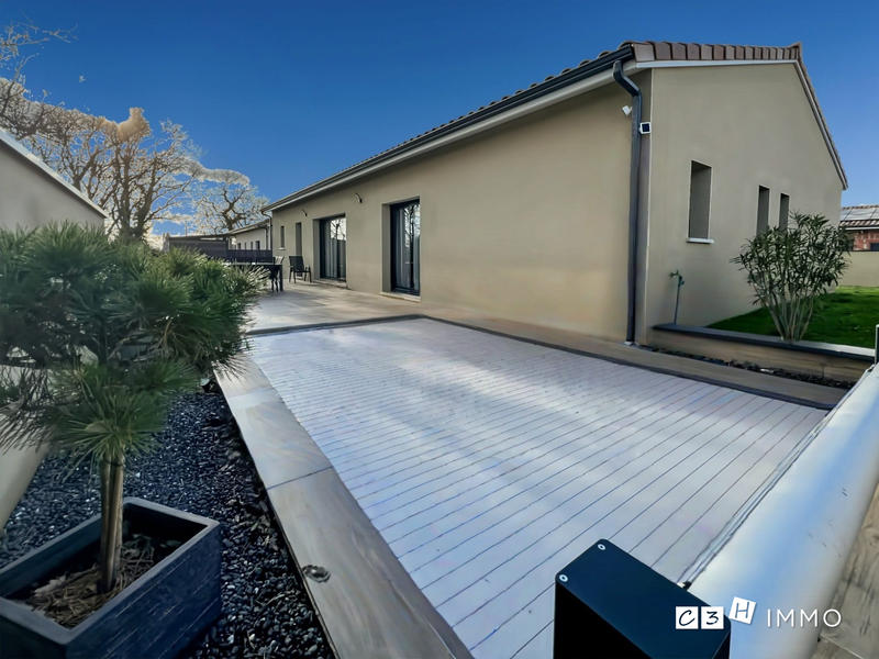 Maison contemporaine - 140 m² - 5 pièces