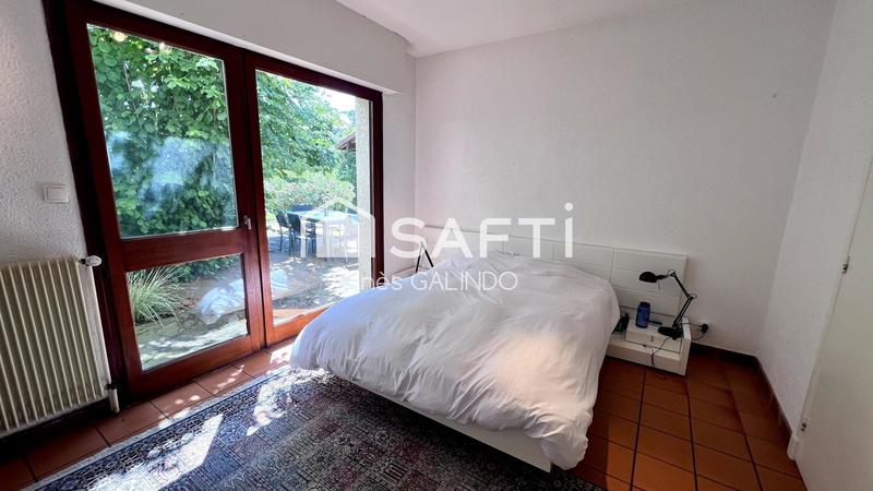 Maison - 210 m² - 6 pièces