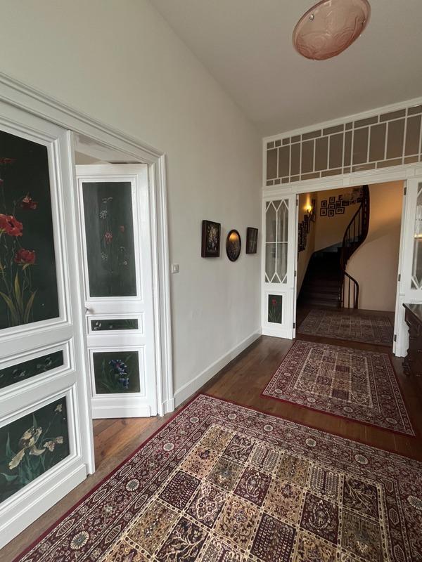 Maison de maîtres - 372 m² - 10 pièces