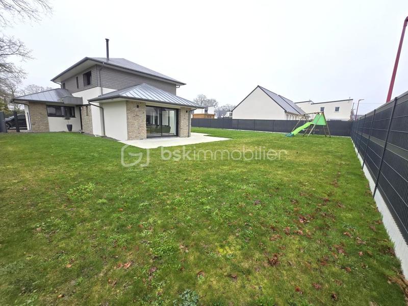 Maison - 152 m² - 5 pièces