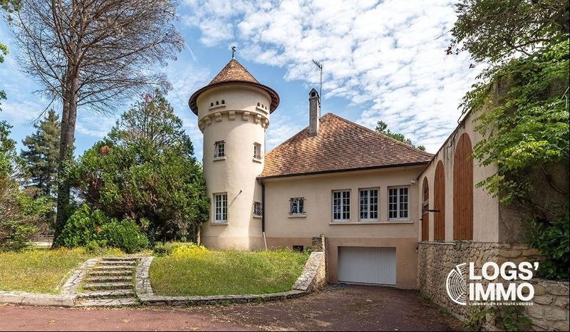 Maison - 260 m² - 8 pièces