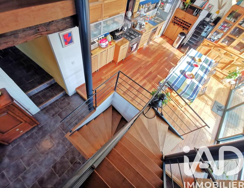 Maison - 305 m² - 10 pièces