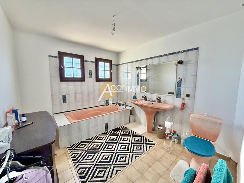 Maison - 110 m² - 5 pièces