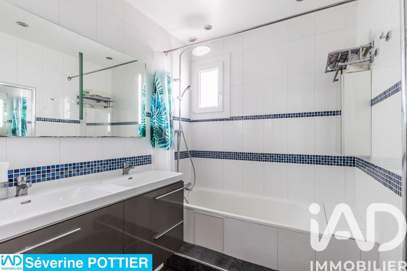 Maison - 166 m² - 7 pièces