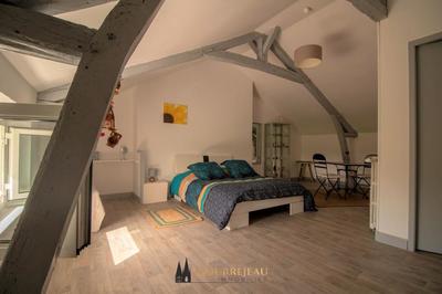 Maison - 300 m² - 9 pièces