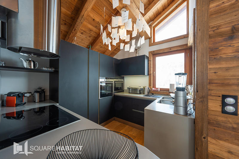 Châlet - 326 m² - 11 pièces