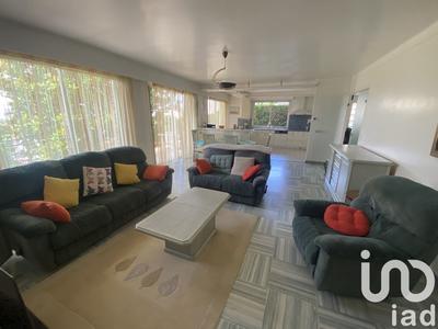 Maison - 215 m² - 10 pièces