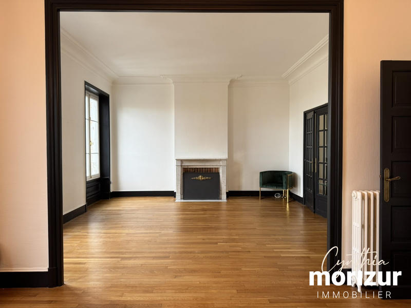 Appartement - 130 m² - 5 pièces