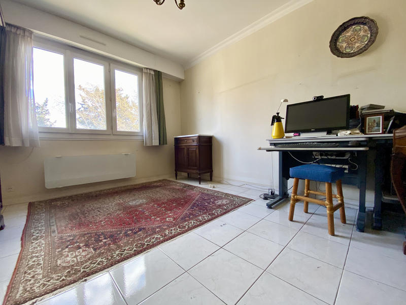 Appartement - 140 m² - 5 pièces