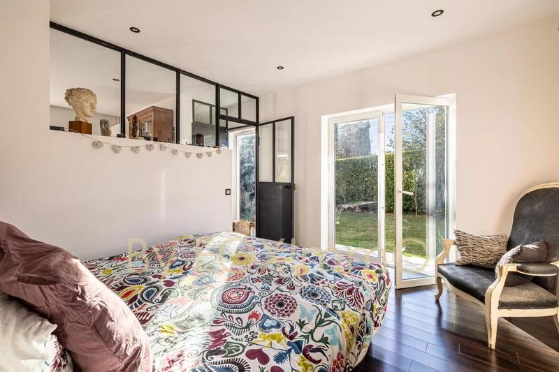 Villa - 195 m² - 8 pièces