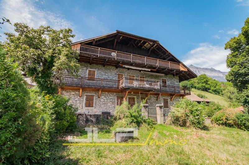 Ferme - 600 m² - 10 pièces