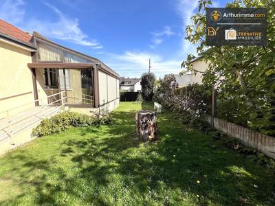 Maison traditionnelle - 83 m² - 4 pièces