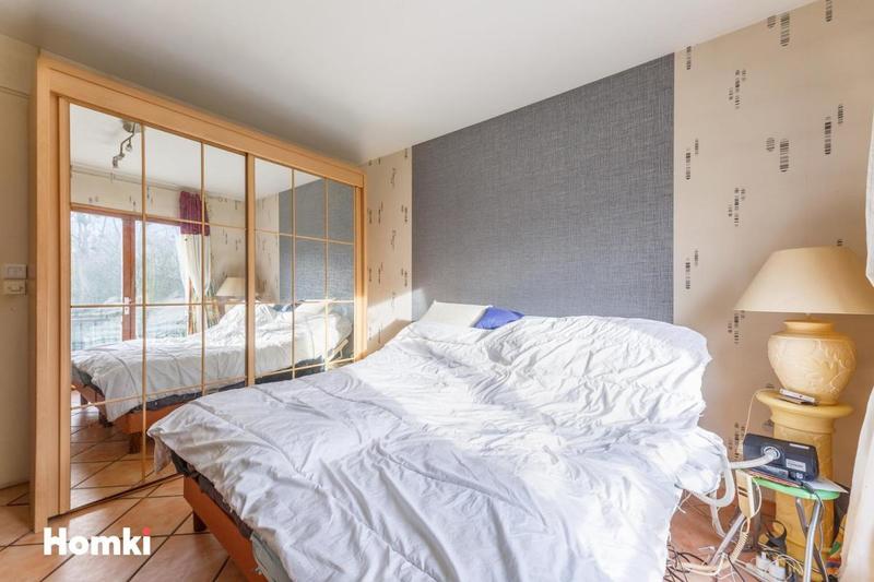 Maison - 180 m² - 6 pièces