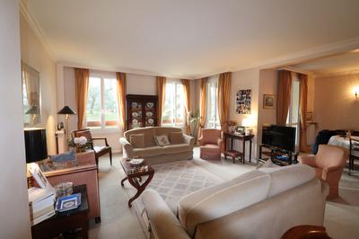 Appartement - 138 m² - 5 pièces