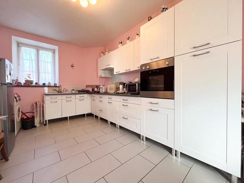 Maison - 137 m² - 7 pièces